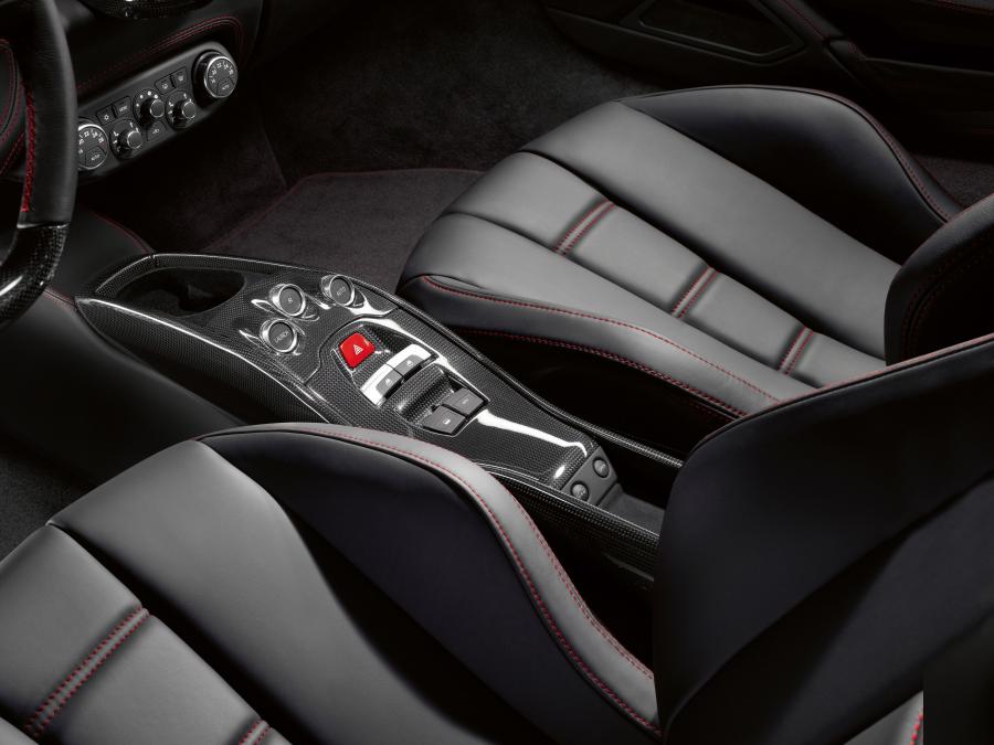  Ferrari 458 Spider 2012 года  (фото 54 из 136)